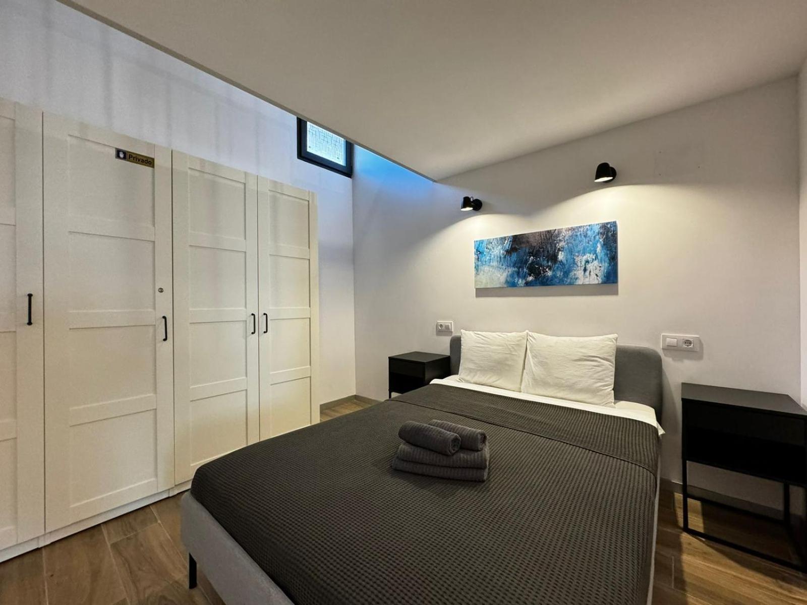 Melia Y Fuster 23C Aparthotel Valencia Exterior photo